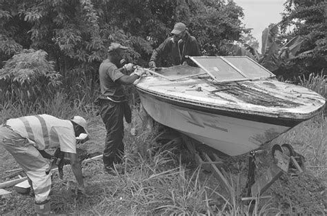 Premi Re Destruction De Bateaux L Abandon