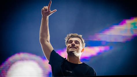 Martin Garrix David Guetta So Far Away Qmusic