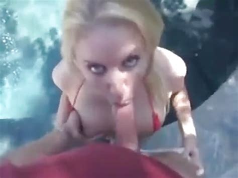 Fellation Pov D Une Blonde Chaude Dans La Piscine Pornodrome Tv