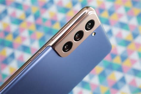 Samsung's Galaxy S21 is sleek with a new wraparound metal design - CNET