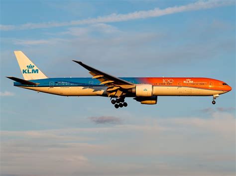 Spot The Difference Klm Subtly Updates Orange Pride Livery On Boeing