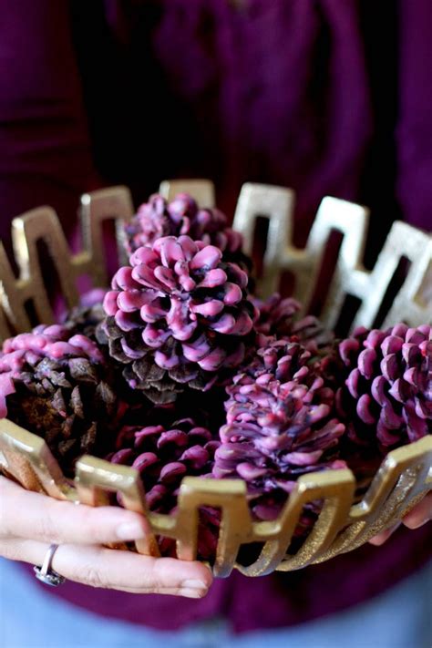 13 Cute Diy Pinecone Crafts For Christmas Shelterness