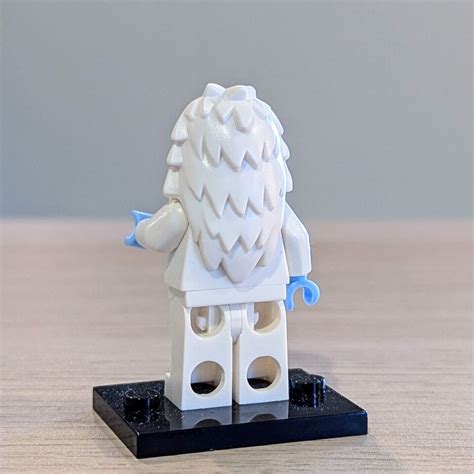 Yeti Lego Collectible Minifigure Series 11 71002 Col170 No