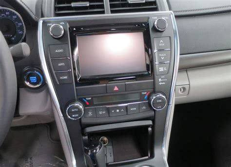 Toyota Camry Radio Replacement