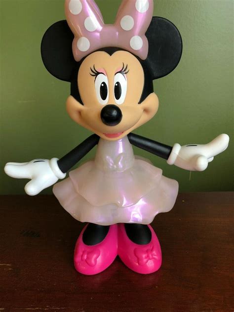 Minnie Mouse Fisher Price Walt Disney Rainbow Dazzle Talking Singing