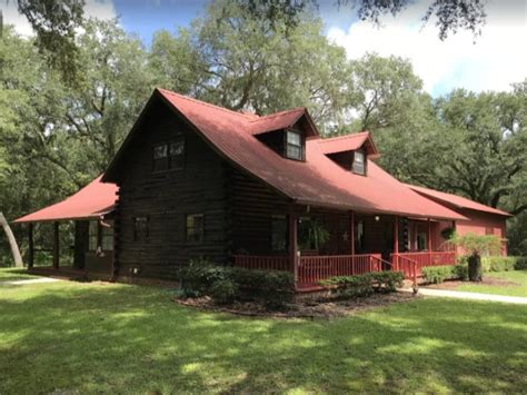 18 Best Cabins In Florida To Rent To Get Away From It All