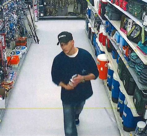 Kinston Police Release New Photo Ask For Public S Help In Identifying