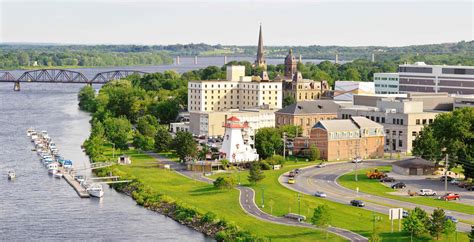 Crowne Plaza Fredericton Lord Beaverbrook Explorenb Tourisme