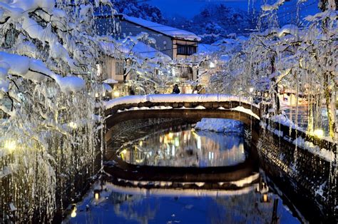 ほら、窓の外は雪景色。冬に行きたい日本国内の温泉街・温泉地を厳選ピックアップ Retrip リトリップ