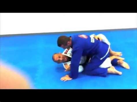 Jiu Jitsu Gracie Barra Raspagem Da Meia Guarda Alexandre Marciano