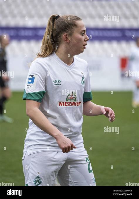 Nina Luehrssen Sv Werder During The Frauen Bundesliga Game Between