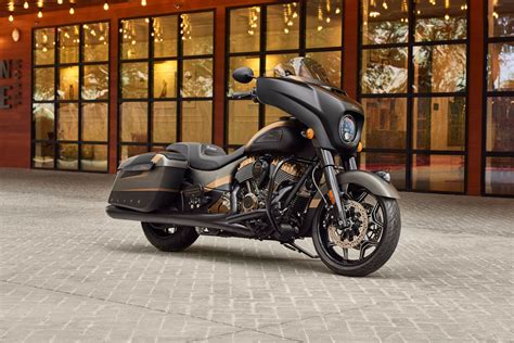 New Indian Pursuit Elite Joins Chieftain Elite In Lineup