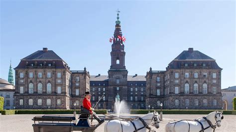 Christiansborg Palace - Concrete Playground