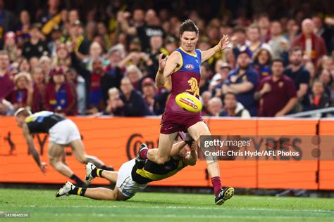 Eric Hipwood Of The Lions Kicks During The Afl Second Elimination News Photo Getty Images