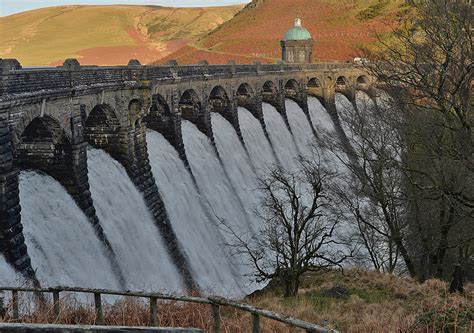 Craig Goch Dam © Nigel Brown Cc By Sa20 Geograph Britain And Ireland