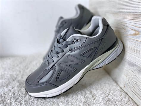 Кроссовки New Balance (Нью Баланс) 990 серые кожаные
