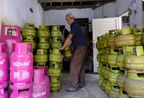 Pertamina Tambah Stok Lpg Tabung Di Jateng Diy