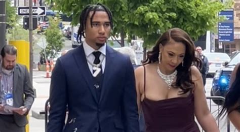 texans quarterback cj stroud   mother  viral