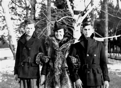 My Great Grandma And Her Two Sons 1940s Oldschoolcool