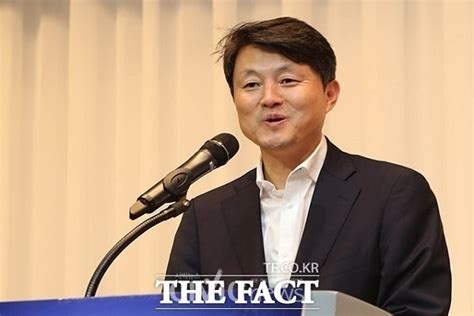 ‘뇌물수수 혐의 유재수 전 부산시 경제부시장 6일 첫 재판 Civicnews시빅뉴스