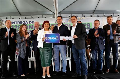 Governador Entrega Nibus Escolares E Novas Viaturas Munic Pios Da