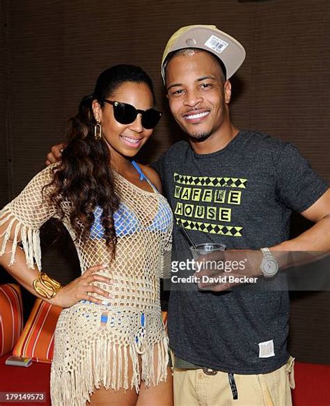 Rapper Ashanti Photos And Premium High Res Pictures Getty Images