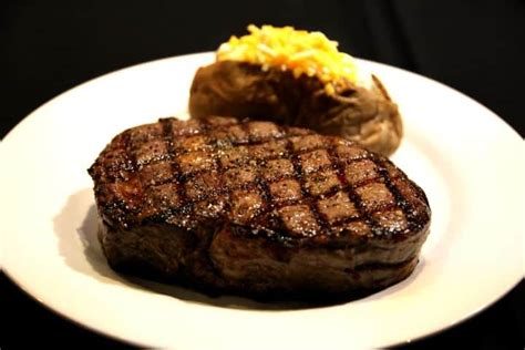 The 10 Best Halal Steak Restaurants & Places to Eat in Toronto