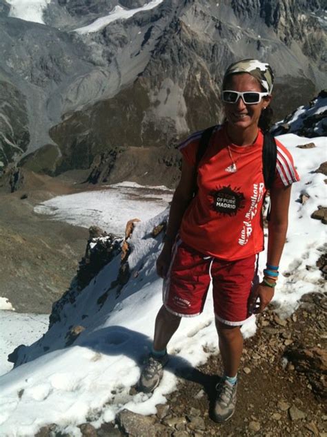 Anna Giunchi La Maratoneta Above The Roof Of The World