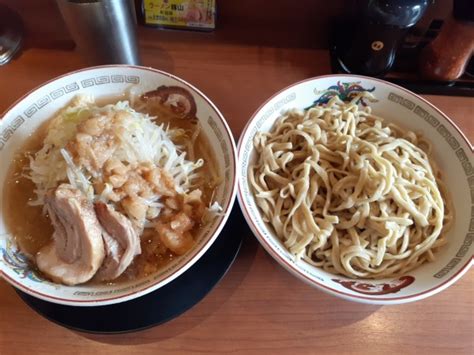 『大ラーメン、つけ麺』豚山 町田店のレビュー ラーメンデータベース