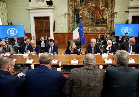 Incontro Tra Il Governo E Le Organizzazioni Sindacali E Le