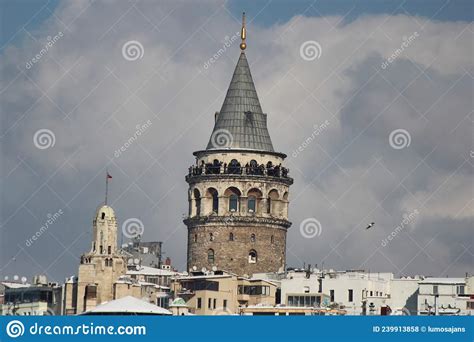 Torre De Galata Em Istanbul Turkey Galata Kulesi Foto De Stock Imagem