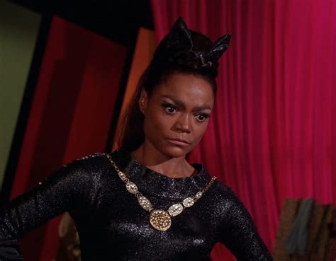 Eartha Kitt As Catwoman Catwoman Kitt Eartha Batman Hd Wallpaper Peakpx