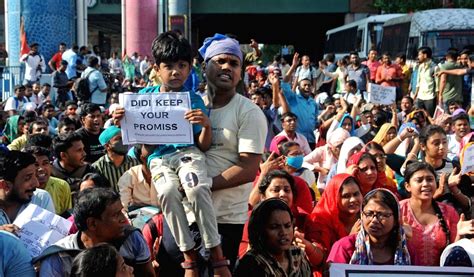 Kolkata Candidates Of Teacher Eligibility Test Tet 2014 Protest