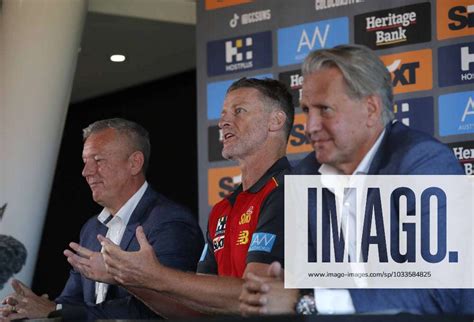 Afl Suns Damien Hardwick Signing L R Gold Coast Suns Chief Executive