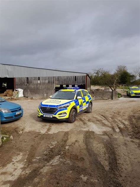 Laois Offaly Gardai Arrest Trio After Car Flees Checkpoint Laois Live