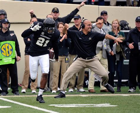 Vanderbilt Coach James Franklin Rewards Walk-On With Full Scholarship ...