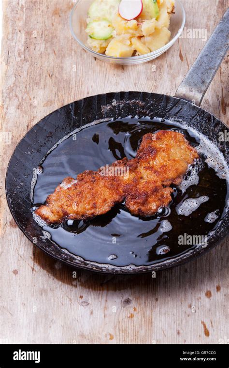 Wiener Schnitzel Hi Res Stock Photography And Images Alamy