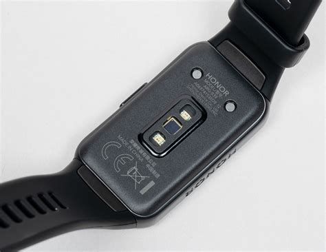 Обзор Honor Band 6: умный браслет с большим AMOLED-экраном
