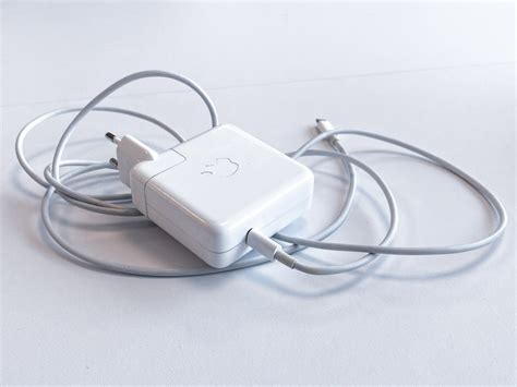 Apple Support Document Suggests It Is Working On A 35w Dual Usb C