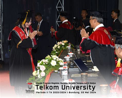 Wisuda Telkom University Fif S Informatika Rektor