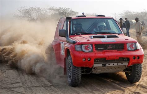 Desert Jeep Rally 2014 starts in Cholistan Desert - Images Archival Store