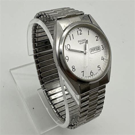 Vintage Pulsar Quartz Wristwatch Silver V533 9a00 Working New Battery