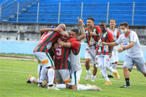 Nos acréscimos Portuguesa Santista vence Taubaté de virada