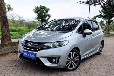 Mobil Hatchback Honda Jazz RS Matic Tahun 2015 Bekas Dibanderol Murah