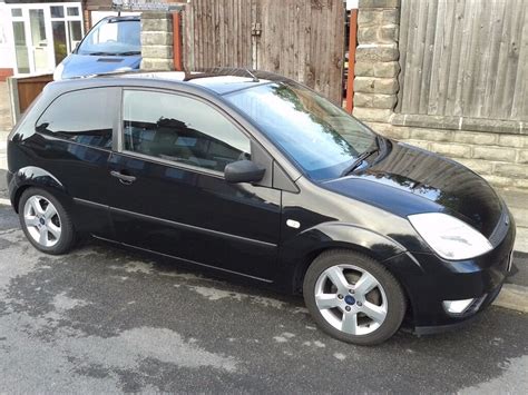 Ford Fiesta Zetec 14 Black 2 Door Hatchback 2003 In Liverpool