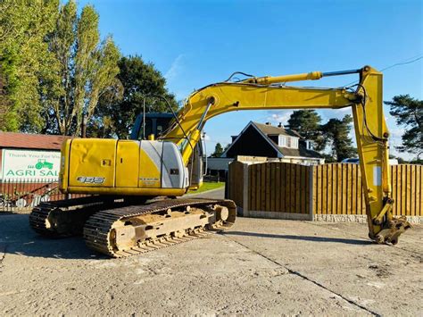 NEW HOLLAND KOBELCO E145 TRACKED EXCAVATOR C W QUICK HITCH