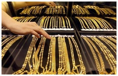 Gold Rates In Pakistan Go Up By Rs Per Tola Oyeyeah