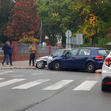 Winouj Cie Iswinoujscie Pl Kolizja Na Skrzy Owaniu Ulic