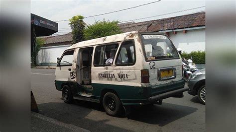 Tarif Angkutan Naik Awak Angkot Tasikmalaya Mengeluhkan Penumpang