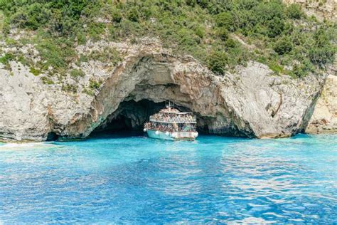 Ab Korfu Bootsfahrt Antipaxos Blaue Grotten Von Paxos Getyourguide